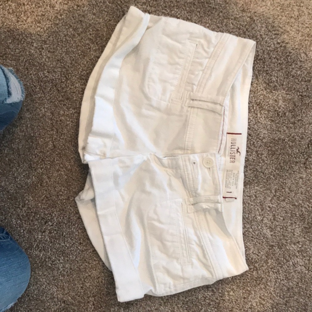 Hollister white shorts size 1